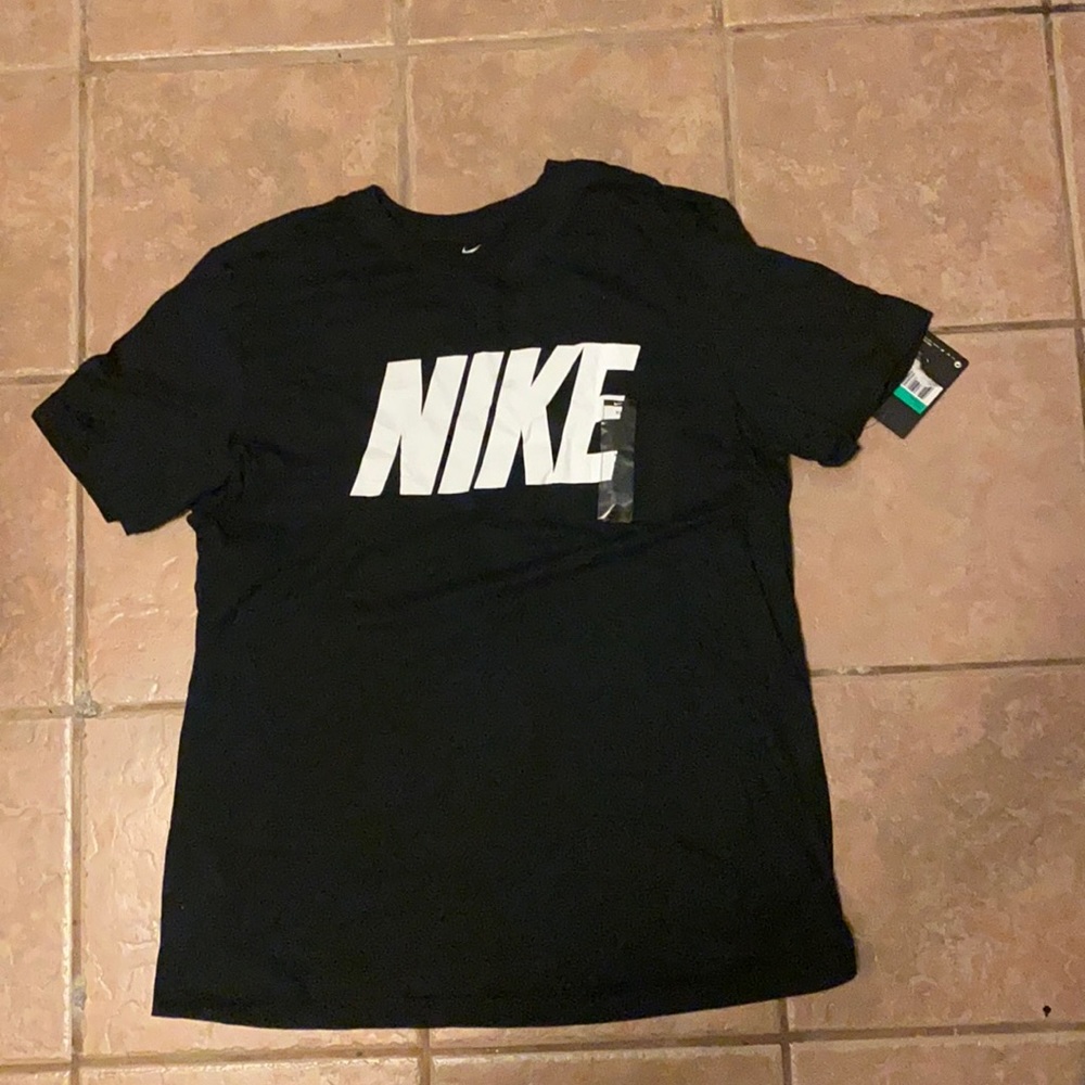 Black Nike shirt XL NWT